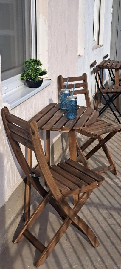 Napraforgo Apartman Apartment Szeged Bagian luar foto